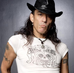 lead singer of Ratt